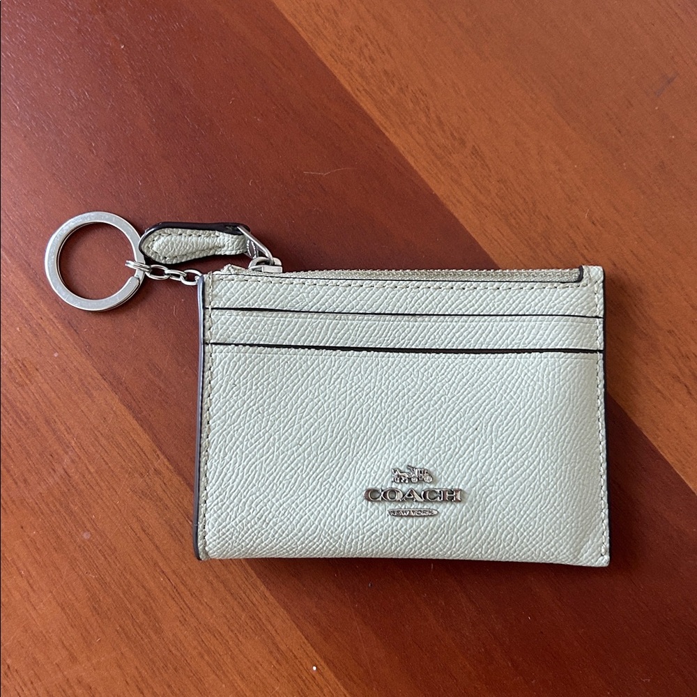 COACH MINI SKINNY ID WALLET WITH KEYCHAIN IN DUSTY WHITE